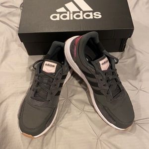 EUC Women’s Adidas RetroRun